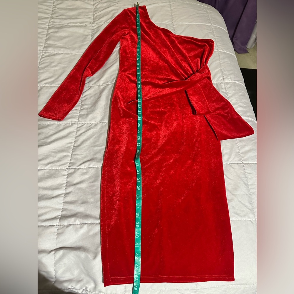 One-Shoulder Red midi Dress - Picture 6 of 13